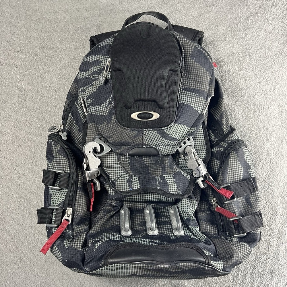 Oakley Bathroom Sink Tactical Field Gear Backpack Bag Digicam Olive Camo